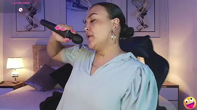 Snapshot of lyn_adamns chatting on 11, 3, 2025 lyn adamns online show from 11, 3, 2025