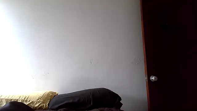 Snapshot of Tiramisu89 chatting on 15, 10, 2025 Tiramisu89 online show from 15, 10, 2025