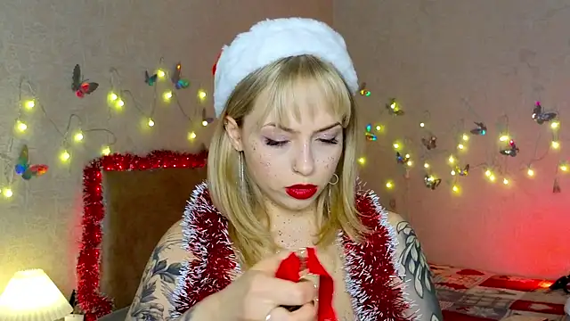 Snapshot of lavenderluxe chatting on 25, 12, 2024 lavenderluxe online show from 25, 12, 2024