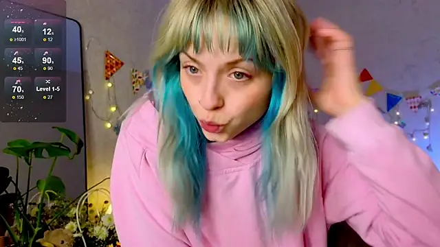 Snapshot of lavenderluxe chatting on 1, 10, 2025 lavenderluxe online show from 1, 10, 2025