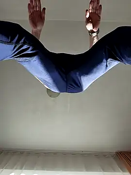 Gingerbeard40 online show from 4, 12, 2025