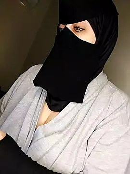 Snapshot of -Arab_milf- chatting on 5, 12, 2024 -Arab milf- online show from 5, 12, 2024