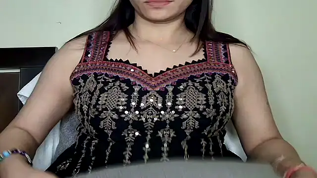 Snapshot of MIss-Naina chatting on 29, 11, 2025 MIss-Naina online show from 29, 11, 2025