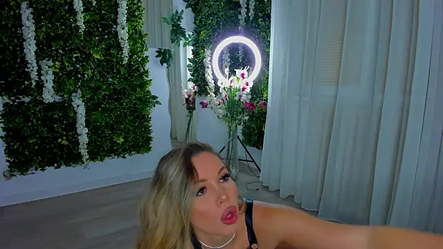 VivienCarter online show from 3, 3, 2026