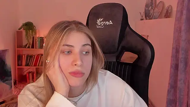 EllieCutes online show from 20, 3, 2025