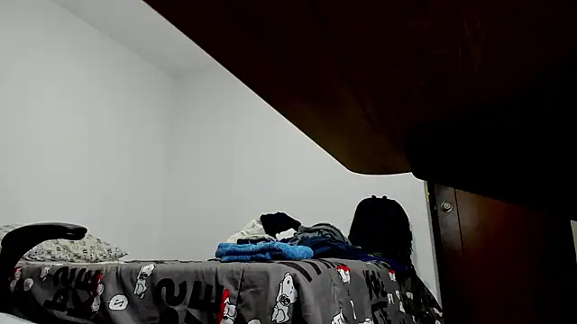 Huge latin cock online show from 23, 4, 2026