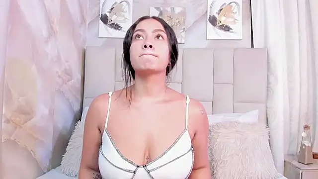 Snapshot of Jaslyn__Smith chatting on 18, 2, 2026 Jaslyn Smith online show from 18, 2, 2026