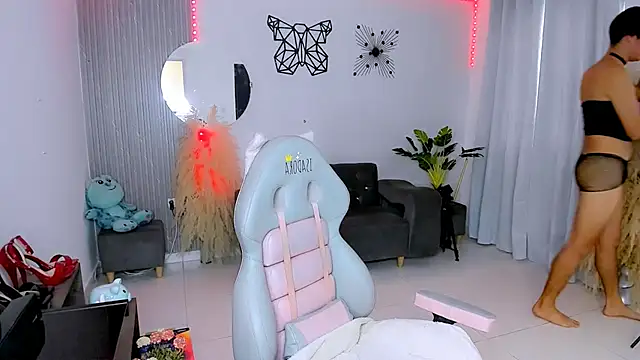 Snapshot of melany__sweet_ chatting on 14, 11, 2025 melany sweet online show from 14, 11, 2025