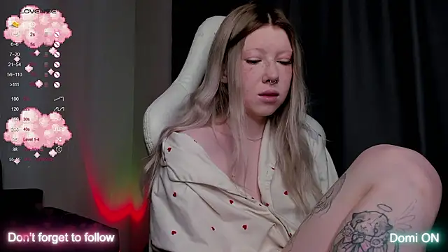 Snapshot of takeyourmolly chatting on 20, 3, 2026 takeyourmolly online show from 20, 3, 2026