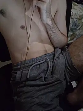 Snapshot of OliverWtdh chatting on 31, 3, 2026 OliverWtdh online show from 31, 3, 2026