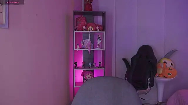 Snapshot of mara_jackson_ chatting on 12, 3, 2025 mara jackson online show from 12, 3, 2025