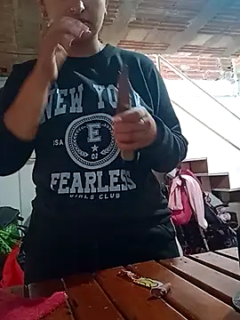 Snapshot of sariitha_sw chatting on 17, 2, 2026 sariitha sw online show from 17, 2, 2026