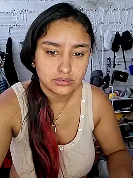 Snapshot of sariitha_sw chatting on 16, 6, 2026 sariitha sw online show from 16, 6, 2026