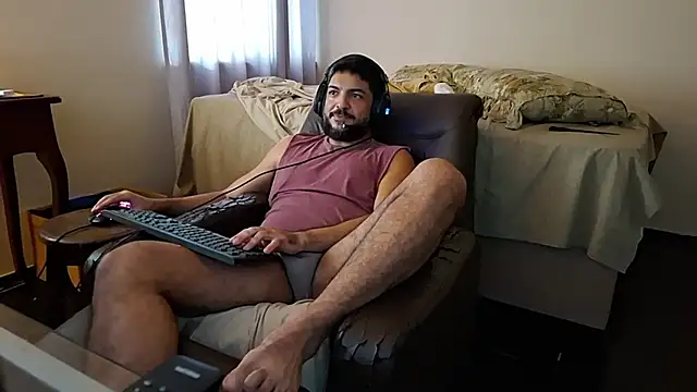 Snapshot of LUH133 chatting on 10, 9, 2025 LUH133 online show from 10, 9, 2025