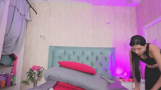 Snapshot of Marcelaa_fox chatting on 18, 11, 2025 Marcelaa fox online show from 18, 11, 2025