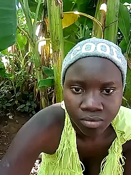 Black juicy24 online show from 5, 1, 2025