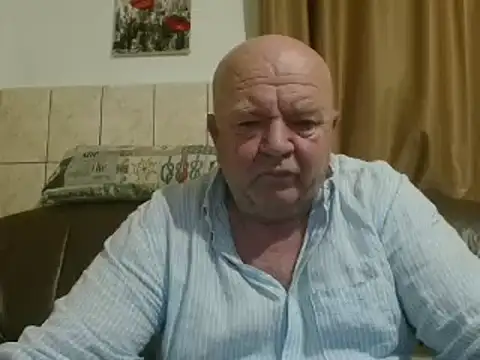 Snapshot of fullballs6 chatting on 6, 1, 2025 fullballs6 online show from 6, 1, 2025