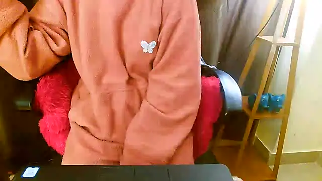 Snapshot of simrann_69 chatting on 18, 1, 2025 simrann 69 online show from 18, 1, 2025