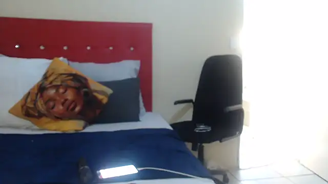 Foxybrownxx1 online show from 5, 12, 2025