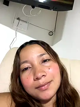 queen angelique online show from 12, 11, 2025