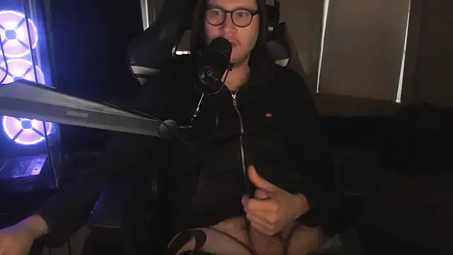 chicostick413 online show from 31, 10, 2025