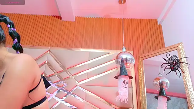 Sluttyandmature online show from 24, 10, 2025