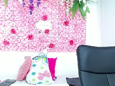 Snapshot of BLONDE_SEXYHOT chatting on 16, 1, 2025 BLONDE SEXYHOT online show from 16, 1, 2025