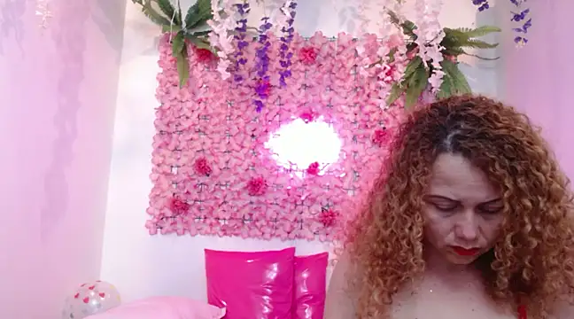 Snapshot of BLONDE_SEXYHOT chatting on 15, 2, 2025 BLONDE SEXYHOT online show from 15, 2, 2025