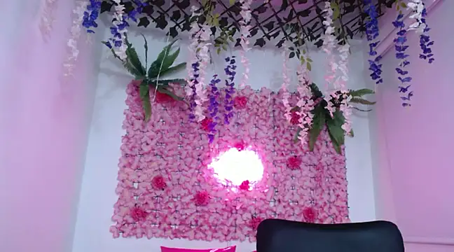 Snapshot of BLONDE_SEXYHOT chatting on 15, 2, 2025 BLONDE SEXYHOT online show from 15, 2, 2025