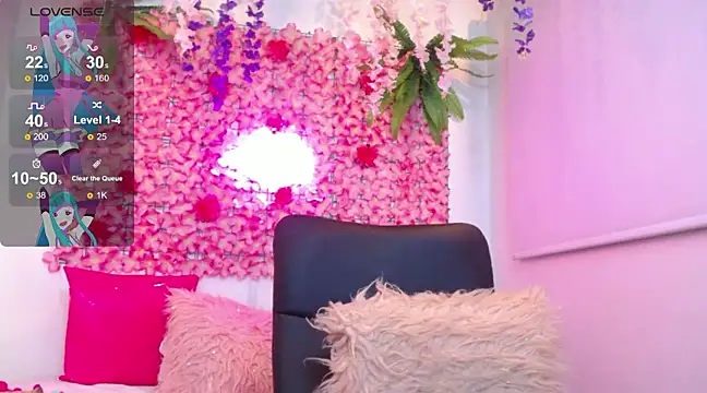 Snapshot of BLONDE_SEXYHOT chatting on 5, 3, 2025 BLONDE SEXYHOT online show from 5, 3, 2025