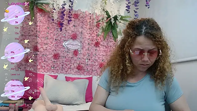 Snapshot of BLONDE_SEXYHOT chatting on 22, 3, 2025 BLONDE SEXYHOT online show from 22, 3, 2025