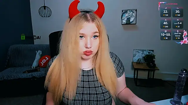 juli kisss online show from 18, 1, 2025