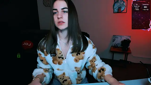 juli kisss online show from 28, 1, 2025