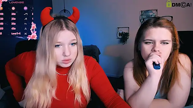 juli kisss online show from 6, 3, 2025