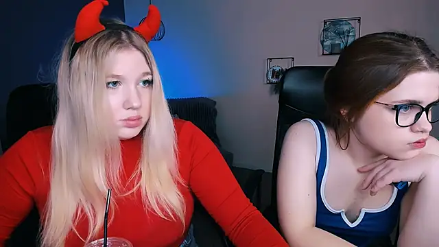 juli kisss online show from 16, 3, 2025