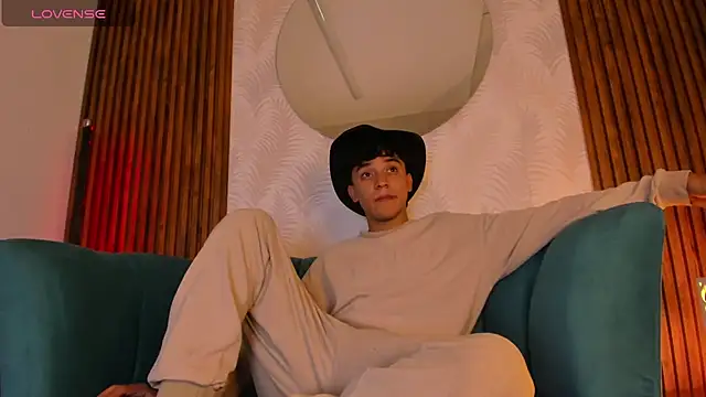 Austin Cardieff online show from 31, 1, 2025