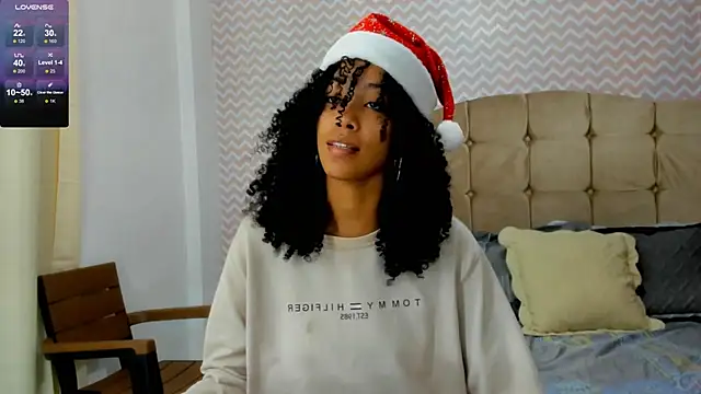 Snapshot of sasha_fox00 chatting on 8, 12, 2024 sasha fox00 online show from 8, 12, 2024