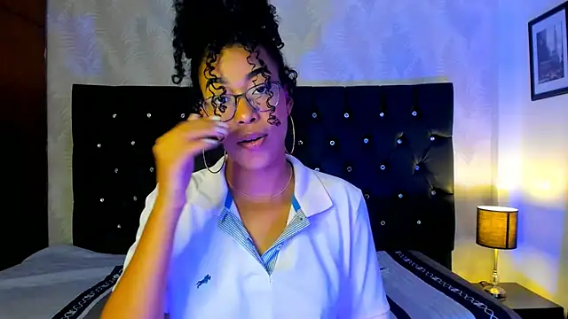 Snapshot of sasha_fox00 chatting on 17, 1, 2025 sasha fox00 online show from 17, 1, 2025