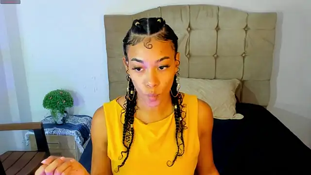Snapshot of sasha_fox00 chatting on 10, 2, 2025 sasha fox00 online show from 10, 2, 2025