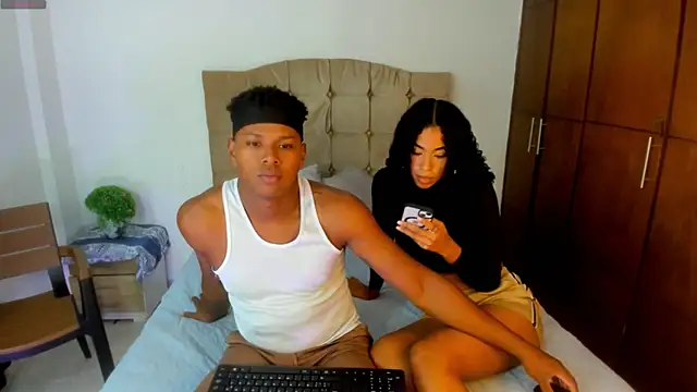 Snapshot of sasha_fox00 chatting on 13, 2, 2025 sasha fox00 online show from 13, 2, 2025