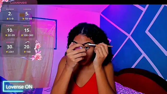 Snapshot of sasha_fox00 chatting on 23, 9, 2025 sasha fox00 online show from 23, 9, 2025