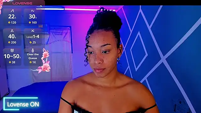 Snapshot of sasha_fox00 chatting on 7, 10, 2025 sasha fox00 online show from 7, 10, 2025