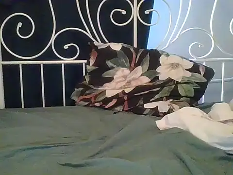 Snapshot of sympatyczny223 chatting on 20, 2, 2026 sympatyczny223 online show from 20, 2, 2026