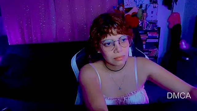 Snapshot of Drea_Foox chatting on 29, 6, 2026 Drea Foox online show from 29, 6, 2026