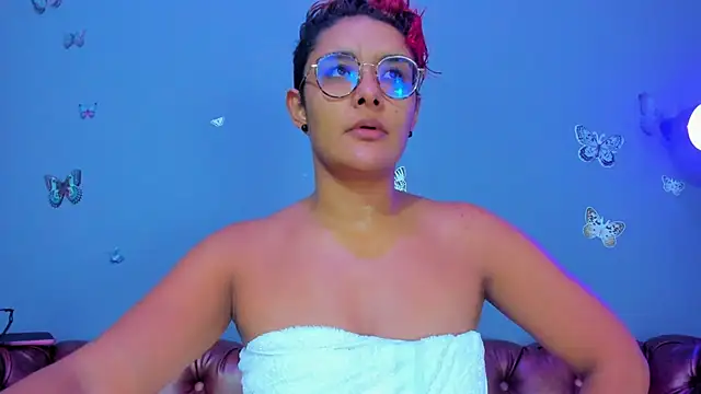 Kaira mosse online show from 28, 4, 2026