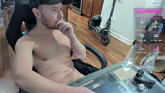 Snapshot of aaron_s_x chatting on 23, 2, 2025 aaron s x online show from 23, 2, 2025