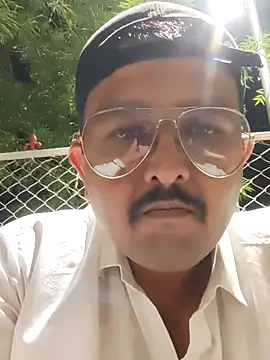 Snapshot of Akhil3290 chatting on 7, 11, 2025 Akhil3290 online show from 7, 11, 2025