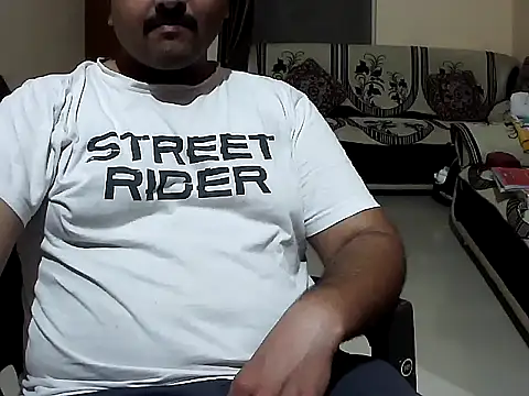 Snapshot of Akhil3290 chatting on 11, 6, 2026 Akhil3290 online show from 11, 6, 2026