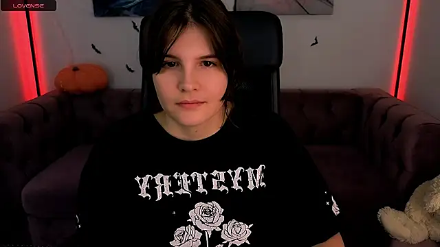 Ruyjin Choi online show from 23, 10, 2025