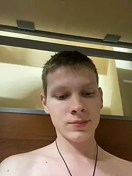 Snapshot of fameboyboo chatting on 1, 2, 2025 fameboyboo online show from 1, 2, 2025